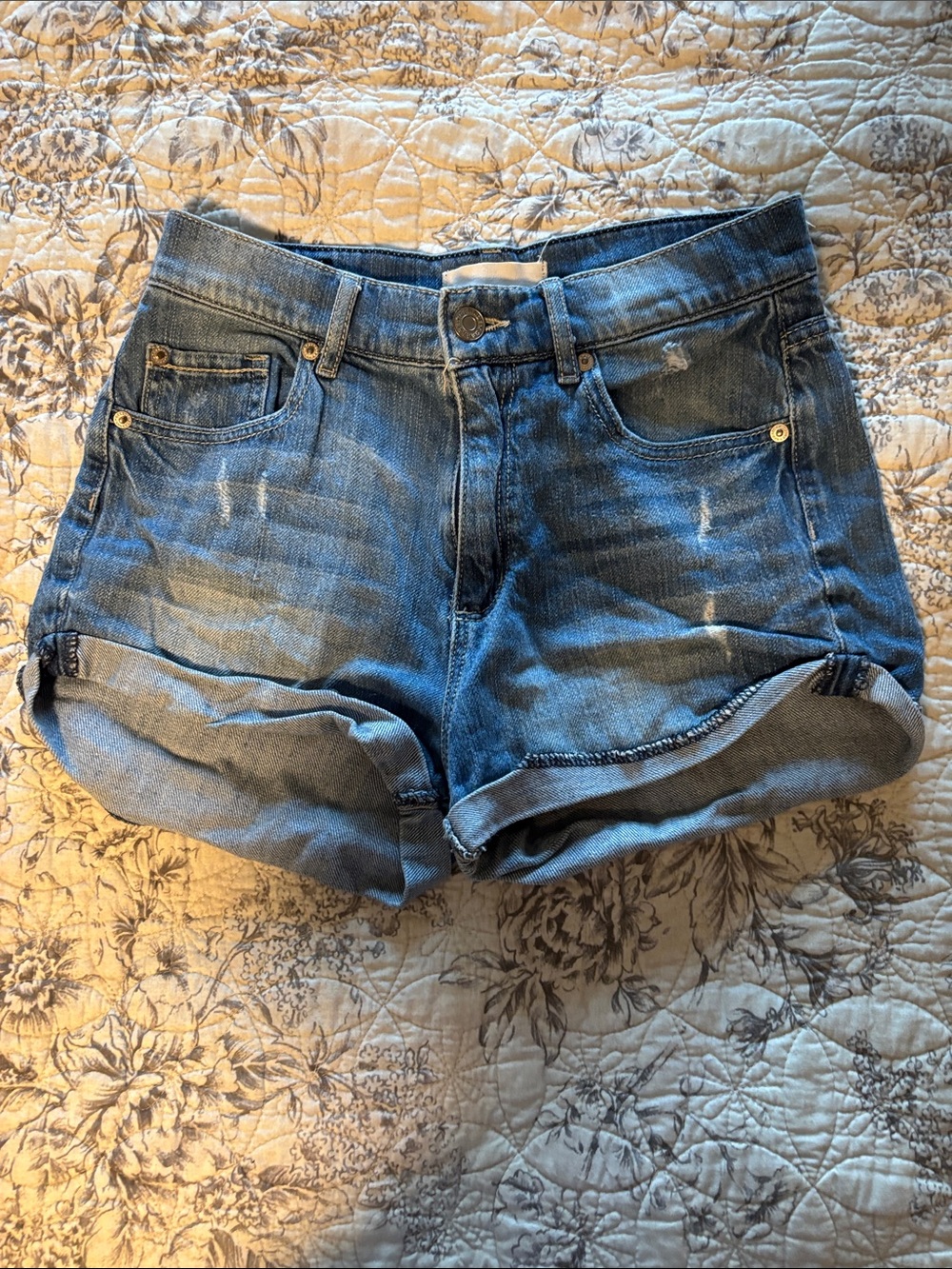 Garage Women’s Rolled Hem Denim Shorts - Blue